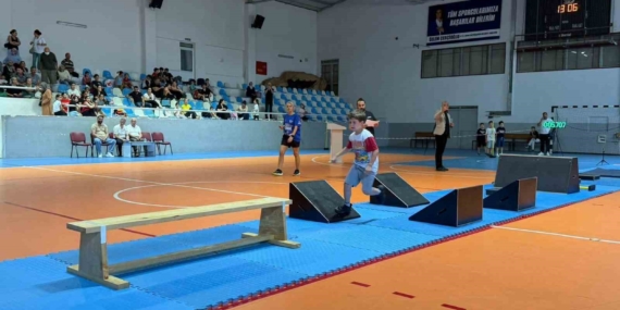 okul-sporlari-parkur-cimnastik-musabakalari-nazillide-yapildi-xQ2bpywE.jpg