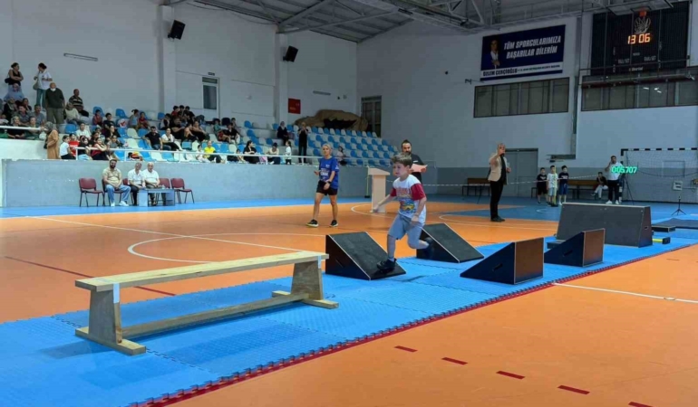 okul-sporlari-parkur-cimnastik-musabakalari-nazillide-yapildi-xQ2bpywE.jpg