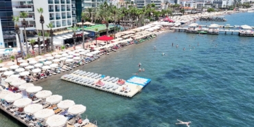 okullar-tatil-oldu-marmaris-sahilleri-dolmaya-basladi-b13eTvka.jpg