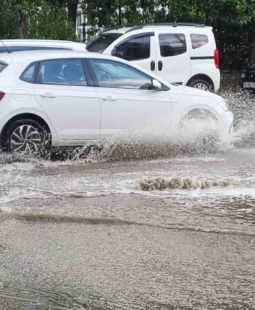 on-dakika-yagdi-yollar-gole-dondu-C1ArPQBf.jpg