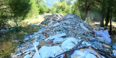 ormanlik-alanlara-atilan-moloz-ve-insaat-atiklarina-vatandas-tepkisi-1VAmY8TS.jpg