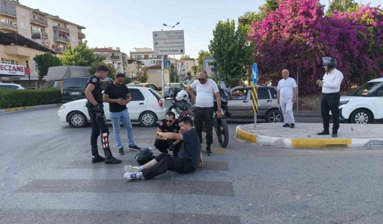 otomobil-ile-carpisan-motosikletin-surucusu-yaralandi-6iOehLpL.jpg