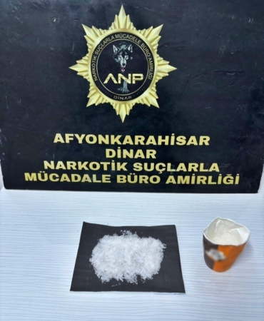 otomobilde-uyusturucuyla-yakalanan-sahis-tutuklandi-cXRKmmO9.jpg