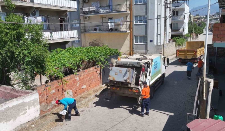 ovaeymir-mahallesinde-temizlik-calismasi-yapildi-xbBue4Os.jpg