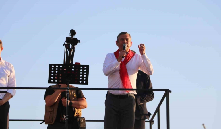 ozgur-ozel-onumuzden-cekilmezseniz-ne-kara-duzene-ne-yargi-kollarina-ne-de-partiye-atadigi-KLkvmyeT.jpg