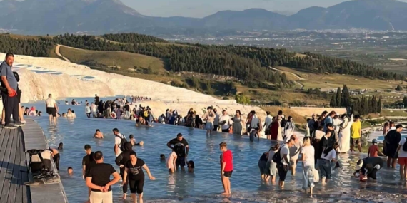 pamukkale-bayramda-113-bin-ziyaretciyi-agirladi-Ak41PqdP.jpg