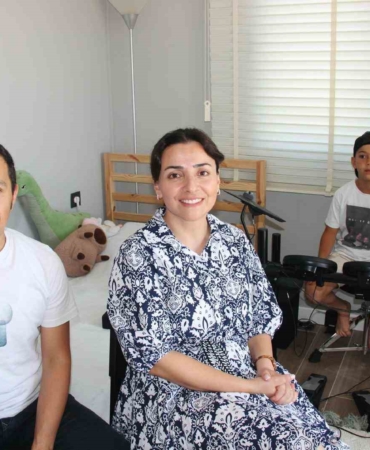 pazardaki-oyuncak-davulla-basladi-daha-9-yasinda-okul-orkestrasinin-ritmi-oldu-En6EAQik.jpg
