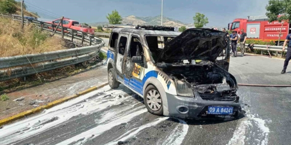 polis-araci-alevlere-teslim-oldu-vrjZBAKL.jpg