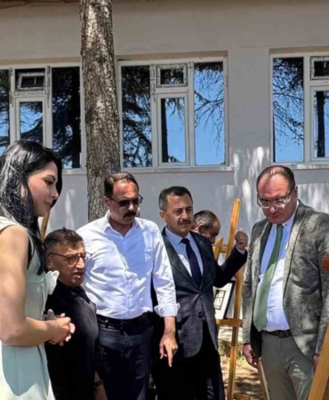 resim-sergisi-buyuk-ilgi-gordu-RZ8VRXFe.jpg