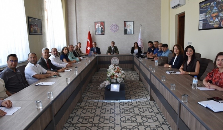 salihlide-kadina-siddet-ve-cocuk-koruma-icin-kritik-toplanti-uN3xORxr.jpg