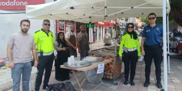 sandiklida-sehit-polis-memuru-yasar-ozlem-icin-mevlit-okutuldu-YrqLlMTL.jpg
