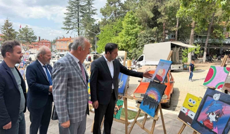 saphanede-yilsonu-hayir-carsisi-ve-sergi-yogun-ilgi-gordu-OSJKsL2A.jpg