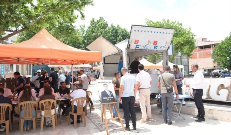 sarigolde-ferdi-zeyrek-icin-lokma-hayri-duzenlendi-d818TNe6.jpg