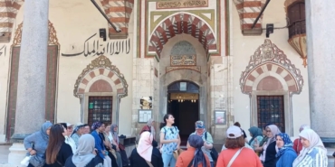 sarigollu-kadinlar-manisada-tarih-ve-kultur-yolculuguna-cikti-zbg85Tx9.jpg