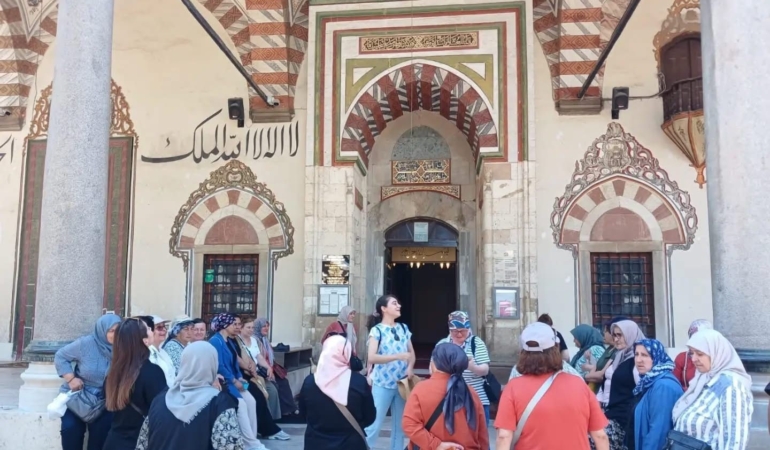 sarigollu-kadinlar-manisada-tarih-ve-kultur-yolculuguna-cikti-zbg85Tx9.jpg
