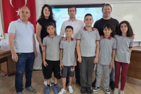 sarigolun-bilgi-sampiyonu-sehit-esin-akay-ilkokulu-oldu-JapSUmPu.jpg
