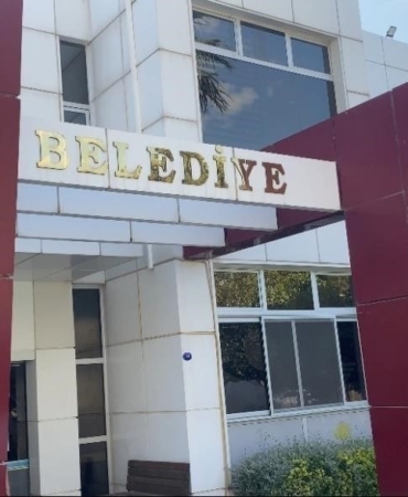 seferihisar-belediyesi-imar-ve-sehircilik-muduru-tutuklandi-DmnQ29uJ.jpg
