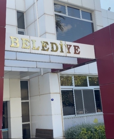 seferihisar-belediyesine-6-milyon-liralik-rusvet-operasyonu-baskan-yardimcisi-dahil-6-gozalti-yYw74FCv.jpg