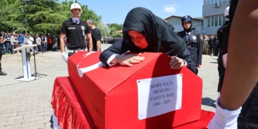 sehit-polise-esinden-yurekleri-daglayan-veda-Ml6HOtka.jpg