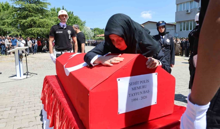 sehit-polise-esinden-yurekleri-daglayan-veda-Ml6HOtka.jpg