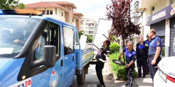 sehzadeler-zabitasindan-yol-ve-kaldirim-isgali-denetimi-Z4bA9WNM.jpg
