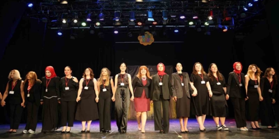 sehzadelerin-minikleri-mezuniyet-heyecani-yasadi-5PpDYJYc.jpg