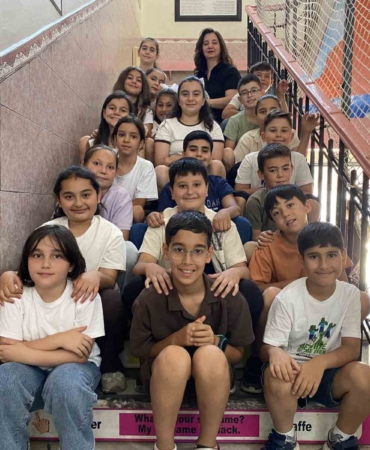sevincle-huznu-birlikte-yasadilar-CUQmkUlj.jpg