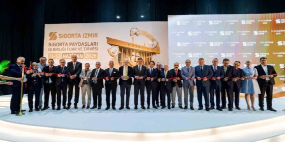 sigorta-izmir-sektorun-bulusma-noktasi-oldu-dhYJmqgs.jpg