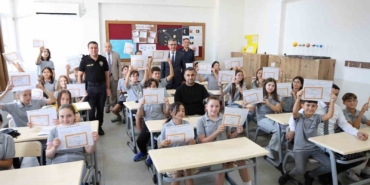 sokede-21-bin-537-ogrenci-karne-sevinci-yasadi-bFgcnyCG.jpg
