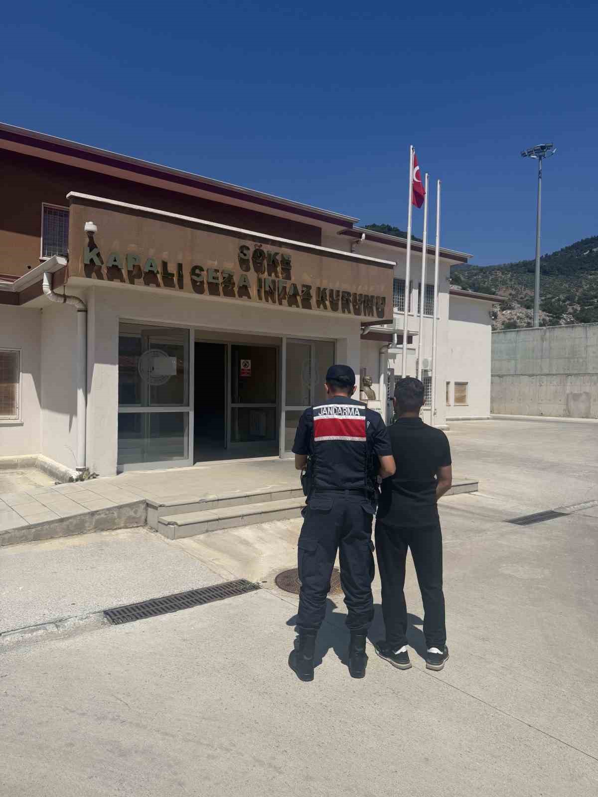 sokede-hapis-cezasi-ile-aranan-sahis-yakalandi-HRAtv1rH.jpg