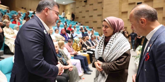 srebrenitsanin-sessizliginden-gazzenin-feryadina-aci-ayni-gozyasi-ayni-pFdijJ7u.jpg