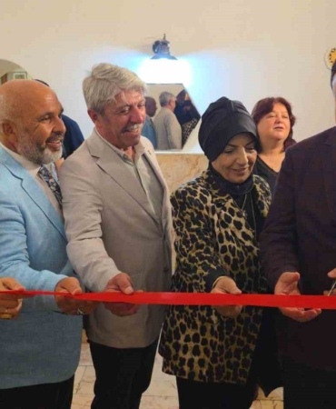 tarihi-kucuk-hamam-sanatla-yeniden-hayat-buldu-9FUgXTrc.jpg