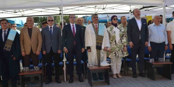 tavsanli-meslek-yuksek-okulunda-mezuniyet-toreni-n4cbnMXN.jpg