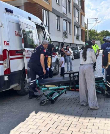 tavsanlida-motosiklet-devrildi-2-yarali-pE9TgIVs.jpg