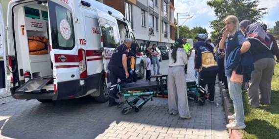 tavsanlida-motosiklet-devrildi-2-yarali-pE9TgIVs.jpg