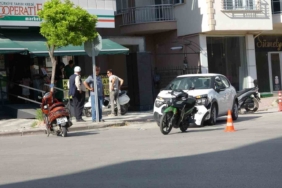 tavsanlida-otomobil-ile-motosiklet-carpisti-1-yarali-QhlVs1QD.jpg