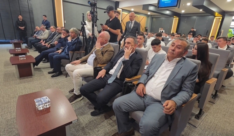 tobb-kutahya-osb-mesleki-ve-teknik-anadolu-lisesi-ilk-mezunlarini-verdi-VR7GETuB.jpg