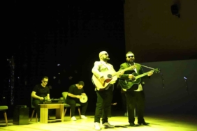 turgutlu-belediyesinden-90li-yillara-muzik-dolu-yolculuk-K3ibQYwU.jpg