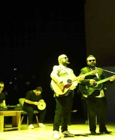 turgutlu-belediyesinden-90li-yillara-muzik-dolu-yolculuk-K3ibQYwU.jpg