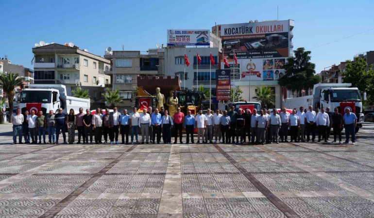 turgutlu-belediyesinin-arac-filosu-guclendi-CCRrJsEW.jpg