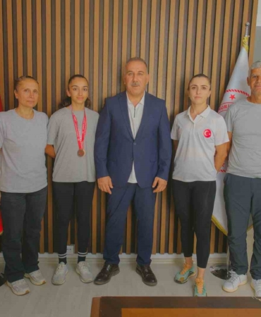 turkiye-ucuncusu-bisikletci-hena-aydina-dondu-dSClijWv.jpg