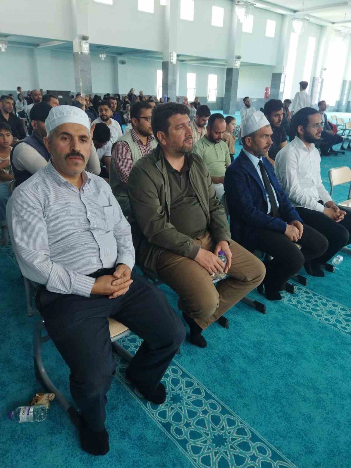 uluslararasi-ogrencilerin-din-egitim-programi-sona-erdi-JmLLgNZR.jpg
