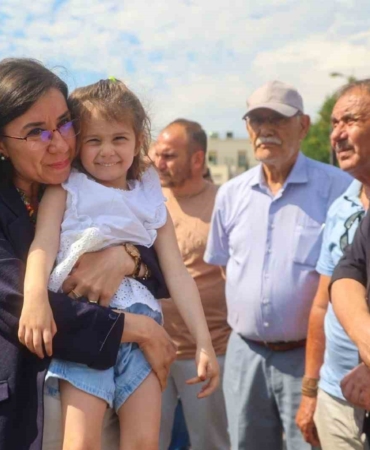 usak-belediye-baskan-vekili-ozkan-sarayalti-duraginda-sofor-esnafiyla-bulustu-FYdlchwB.jpg