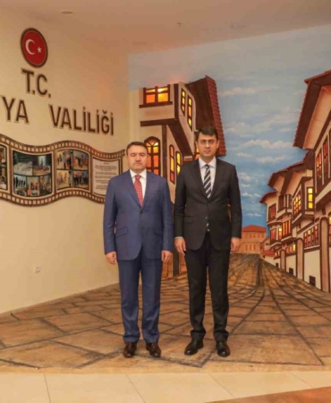 usak-valisi-kartaldan-kutahya-valisi-isina-iade-i-ziyaret-TBE9WShH.jpg