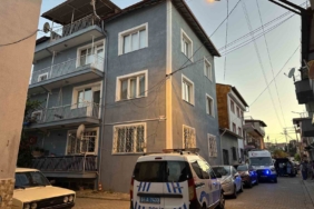 usakta-balkondan-dusen-kadin-hayatini-kaybetti-FEXi7RUr.jpg