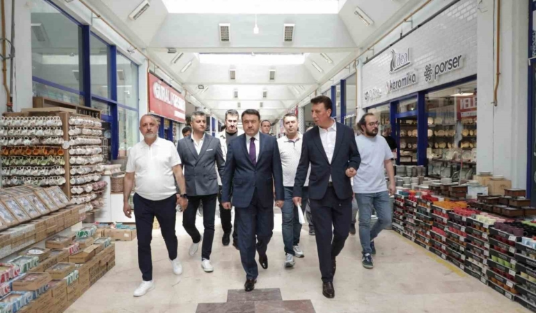 vali-musa-isindan-kervansaray-ciniciler-carsisina-ziyaret-q2QaTRJB.jpg