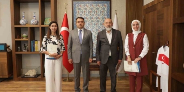 vali-musa-isindan-ulu-camiinin-dijital-rehber-sistemini-hazirlayan-egitimcilere-tebrik-biHXRUVz.jpg