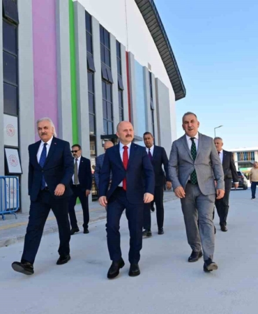 vali-varol-soke-genclik-ve-spor-kompleksinde-incelemelerde-bulundu-G3gtU2ET.jpg