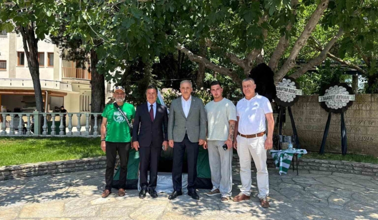 verilen-sozlerin-ardindan-muglaspor-taraftarlarinin-aclik-grevi-sona-erdi-BgaqbsDW.jpg