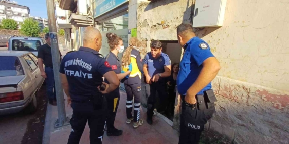 yangini-sondurmek-isterken-yaralandi-4kVvEi1D.jpg